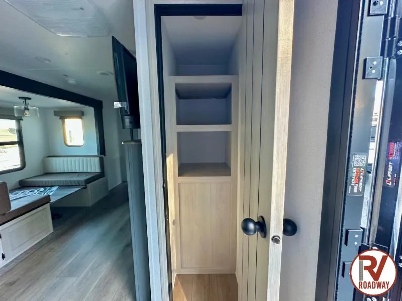 2026 Palomino Puma 337BH, Photos photo 13