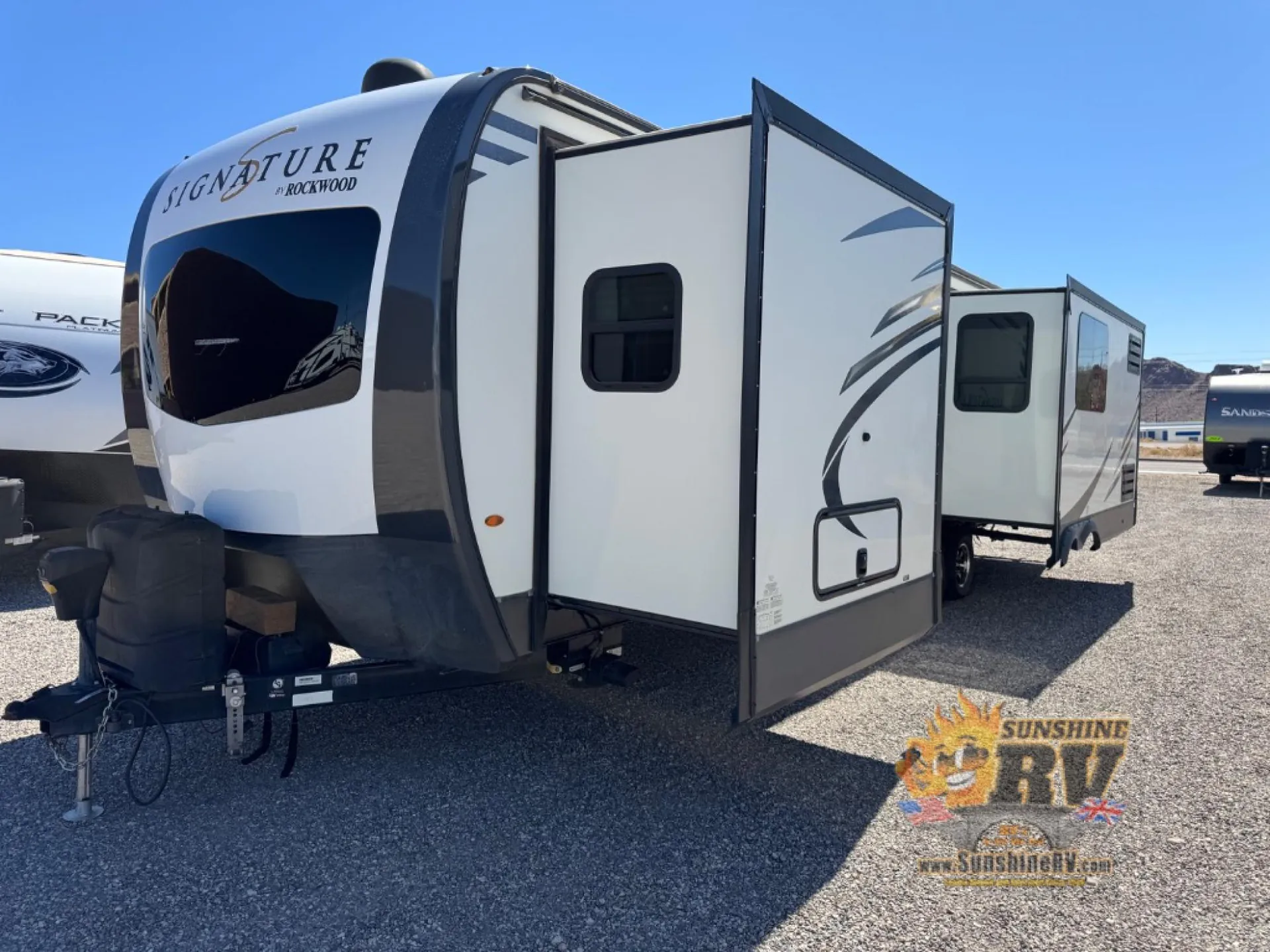 2020 Forest River Rockwood Signature Ultra Lite 8332SB - Photo 3