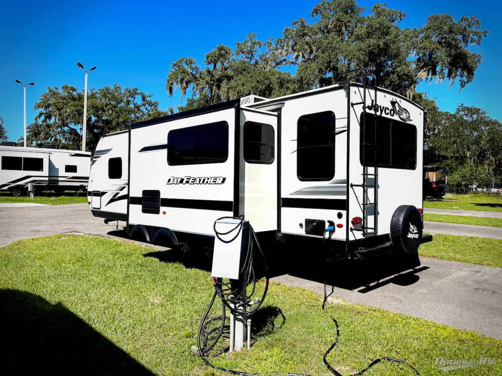 2023 Jayco Jay Feather 26RL, Photos photo 3