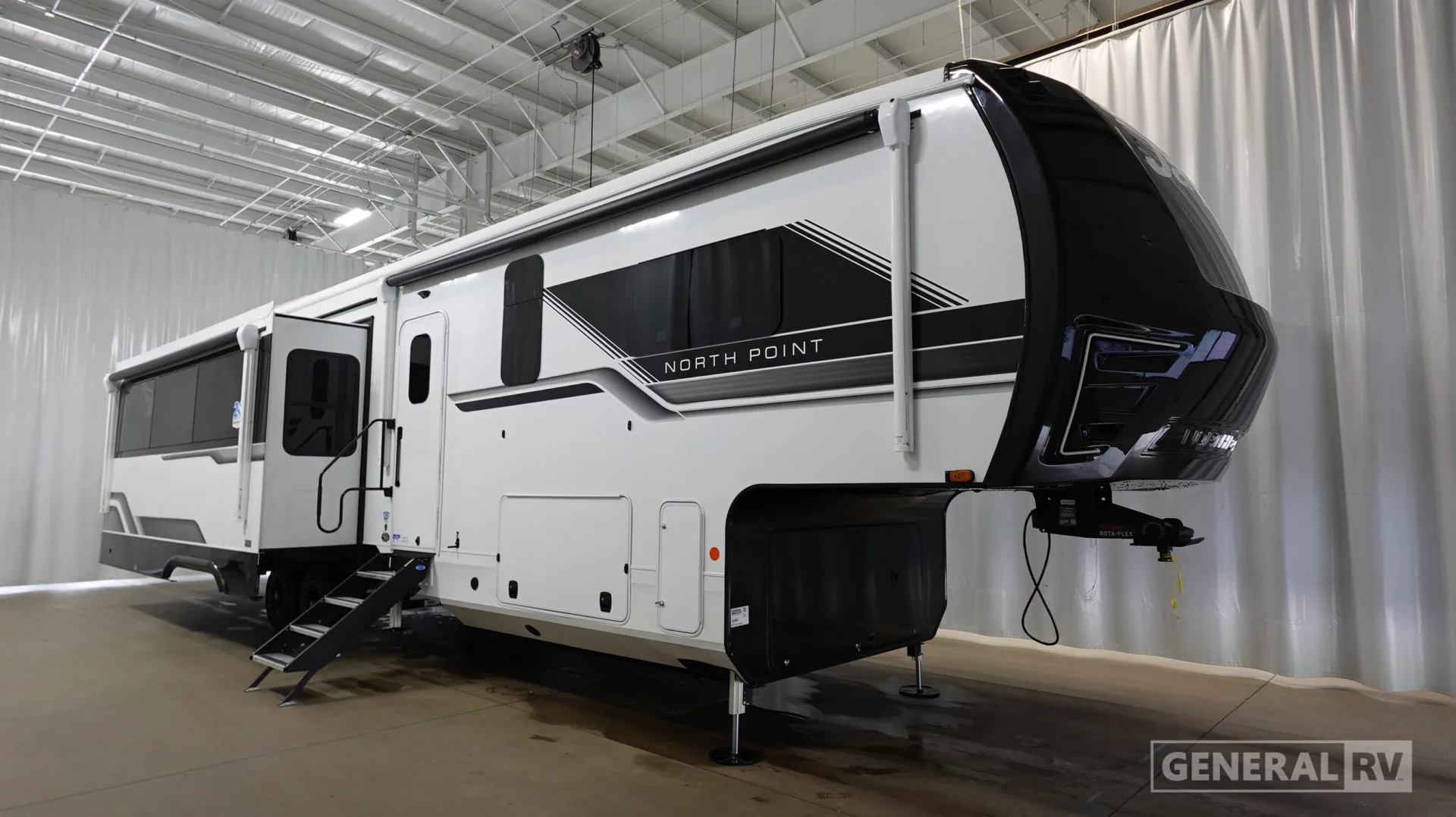 2027 Jayco North Point 381CKRE - Photo 2