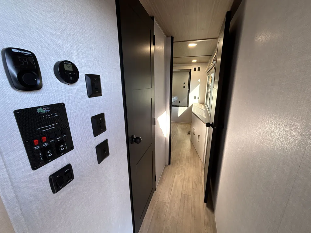 2026 Forest River Vibe 3400XL, Photos photo 24