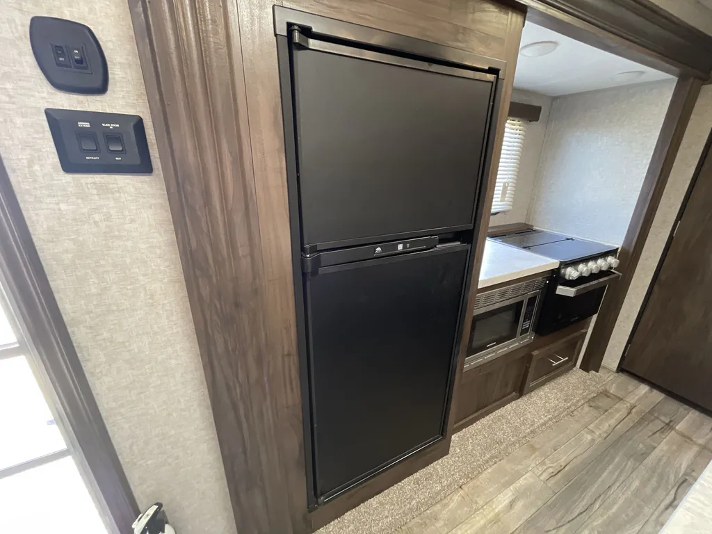 2019 Forest River Cherokee 304BH, Photos photo 7
