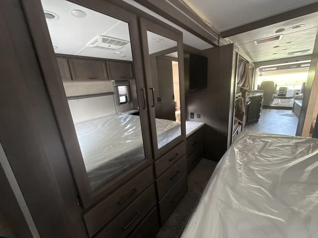 2023 Thor Motor Coach Freedom Traveler A32, Photos photo 25