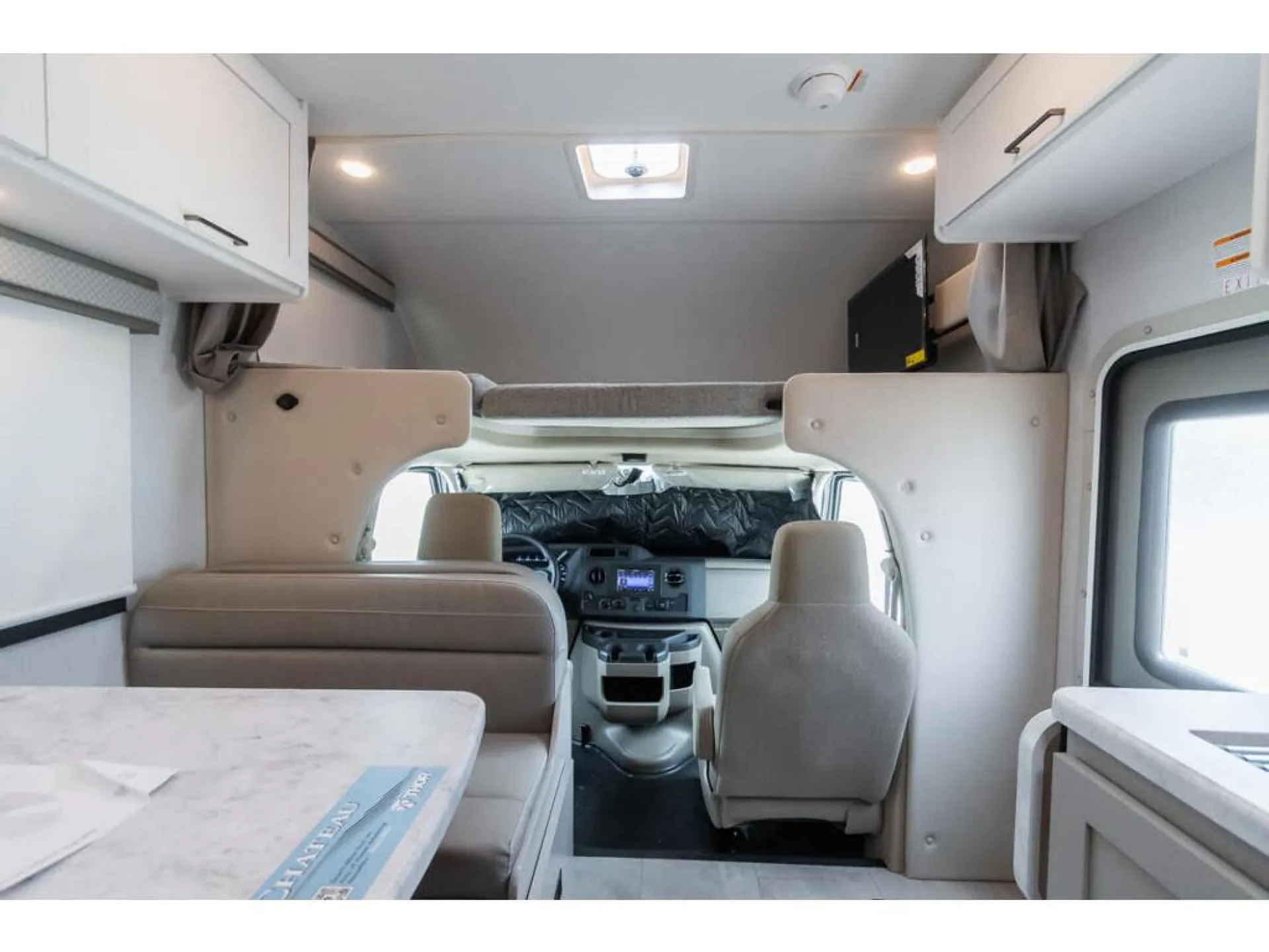 2026 Thor Motor Coach Chateau 22Z - Photo 4