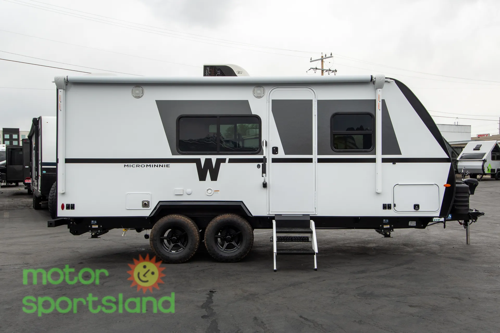 2026 Winnebago Micro Minnie 2108TB - Photo 3
