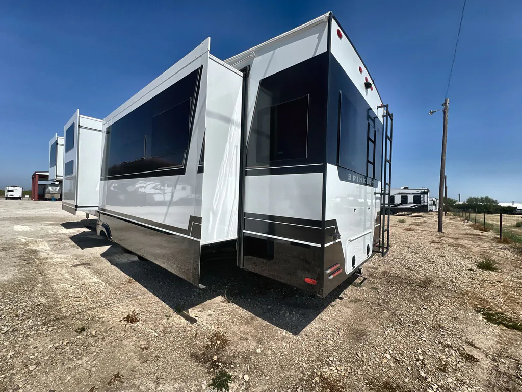 2025 Brinkley Model Z 3610, Photos photo 6