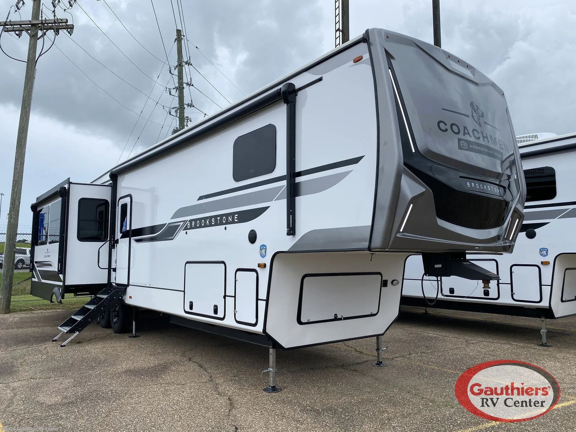 2025 Coachmen Brookstone 370RLLO - Photo 2