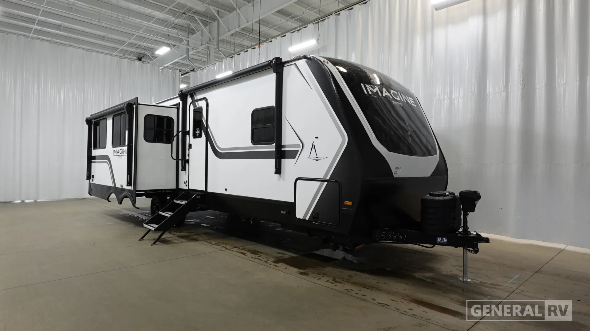 2026 Grand Design Imagine 2970RL - Photo 2
