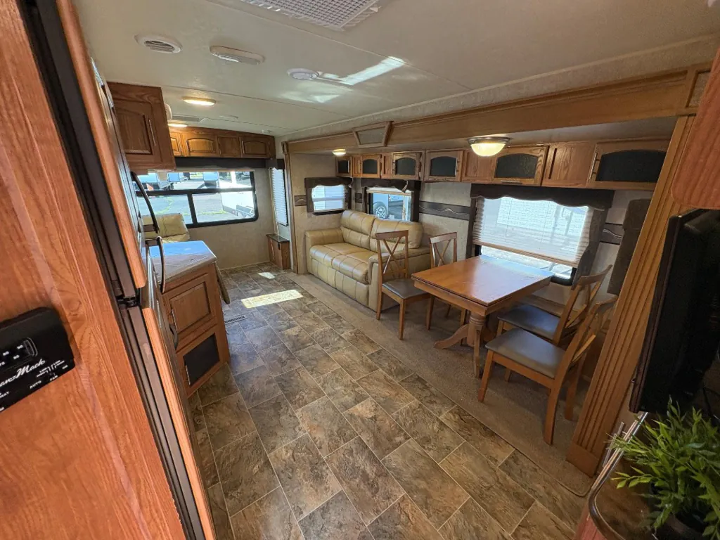 2015 Forest River Rockwood Ultra Lite 2904WS, Photos photo 8