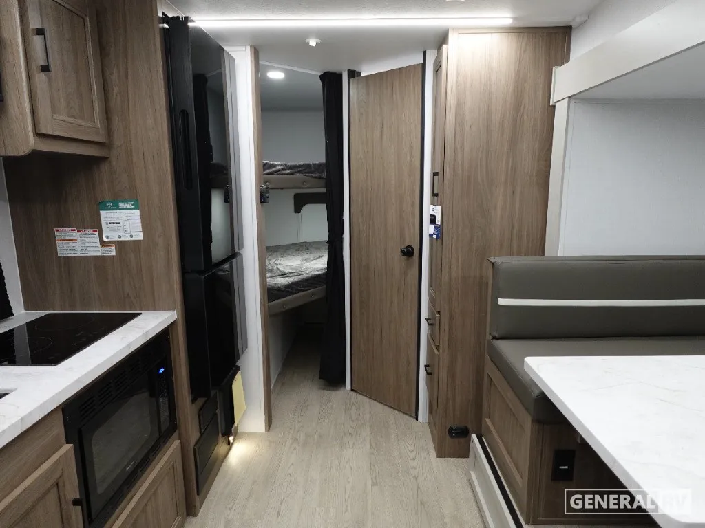2026 Coachmen Freedom Express Select 21SE - Photo 3