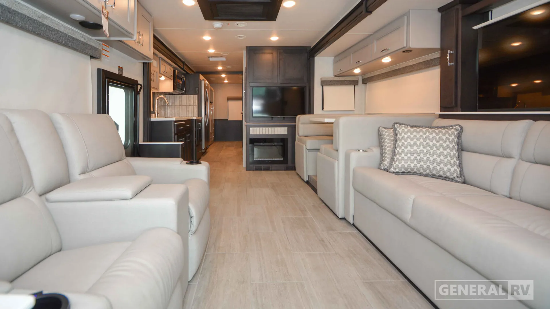 2026 Thor Motor Coach Pasadena SV 38FX - Photo 3