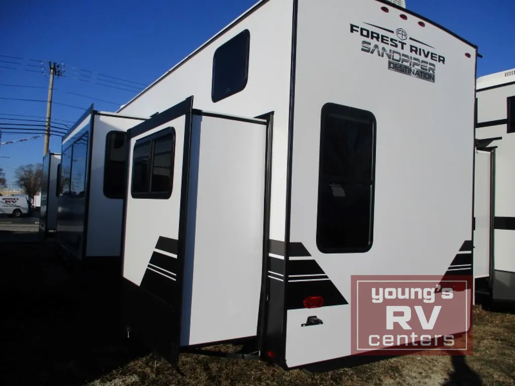 2025 Forest River Sandpiper Destination Trailers 400BH, Photos photo 5