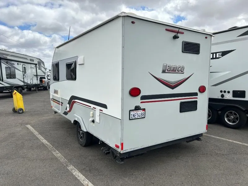 2019 Lance Lance Travel Trailers Used    1475 - Photo 3