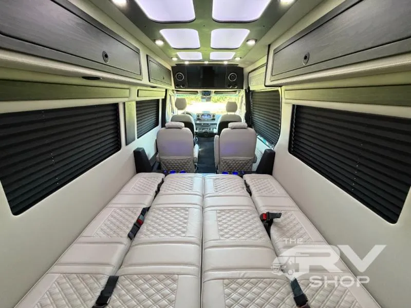 2026 OGV Luxury Coach VCRUISE 10OBWA - Photo 4