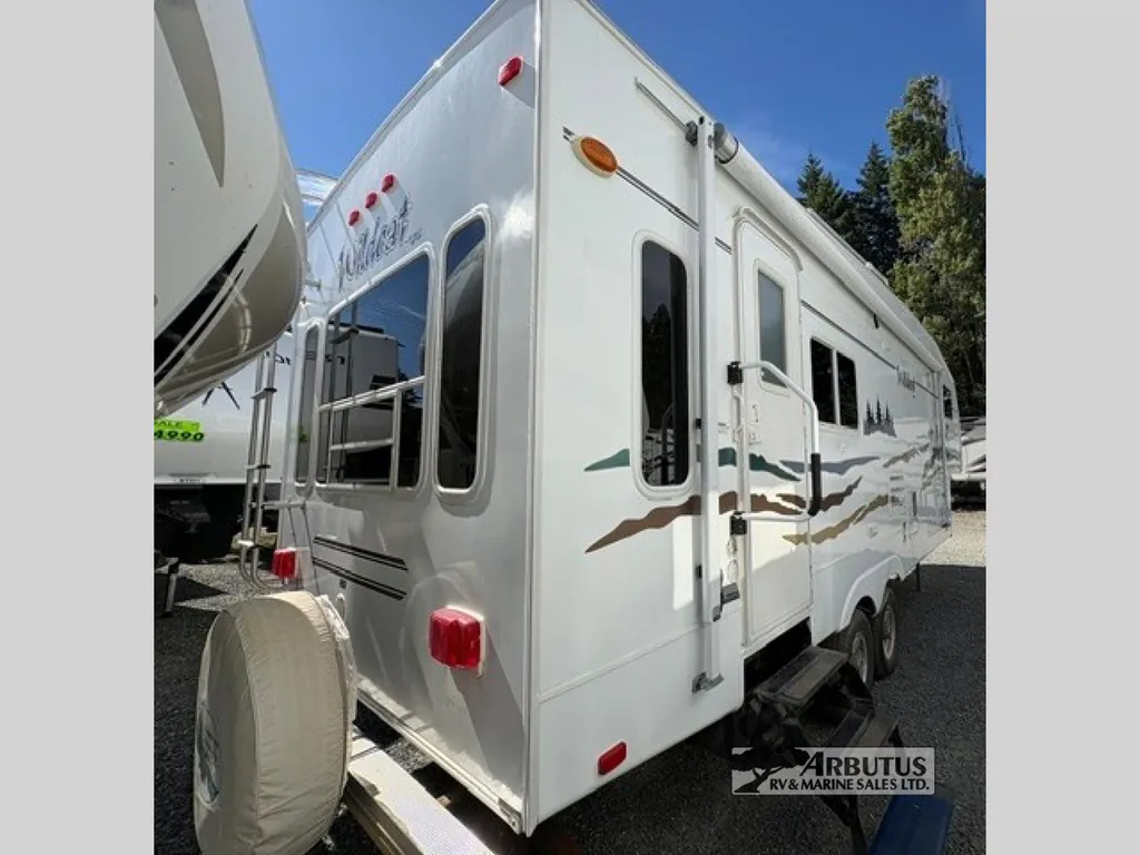 2005 Forest River Wildcat 27RL, Photos photo 6