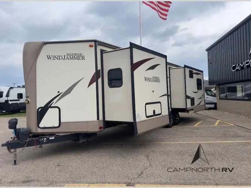 2018 Forest River RV Rockwood Wind Jammer 3029W - Photo 2
