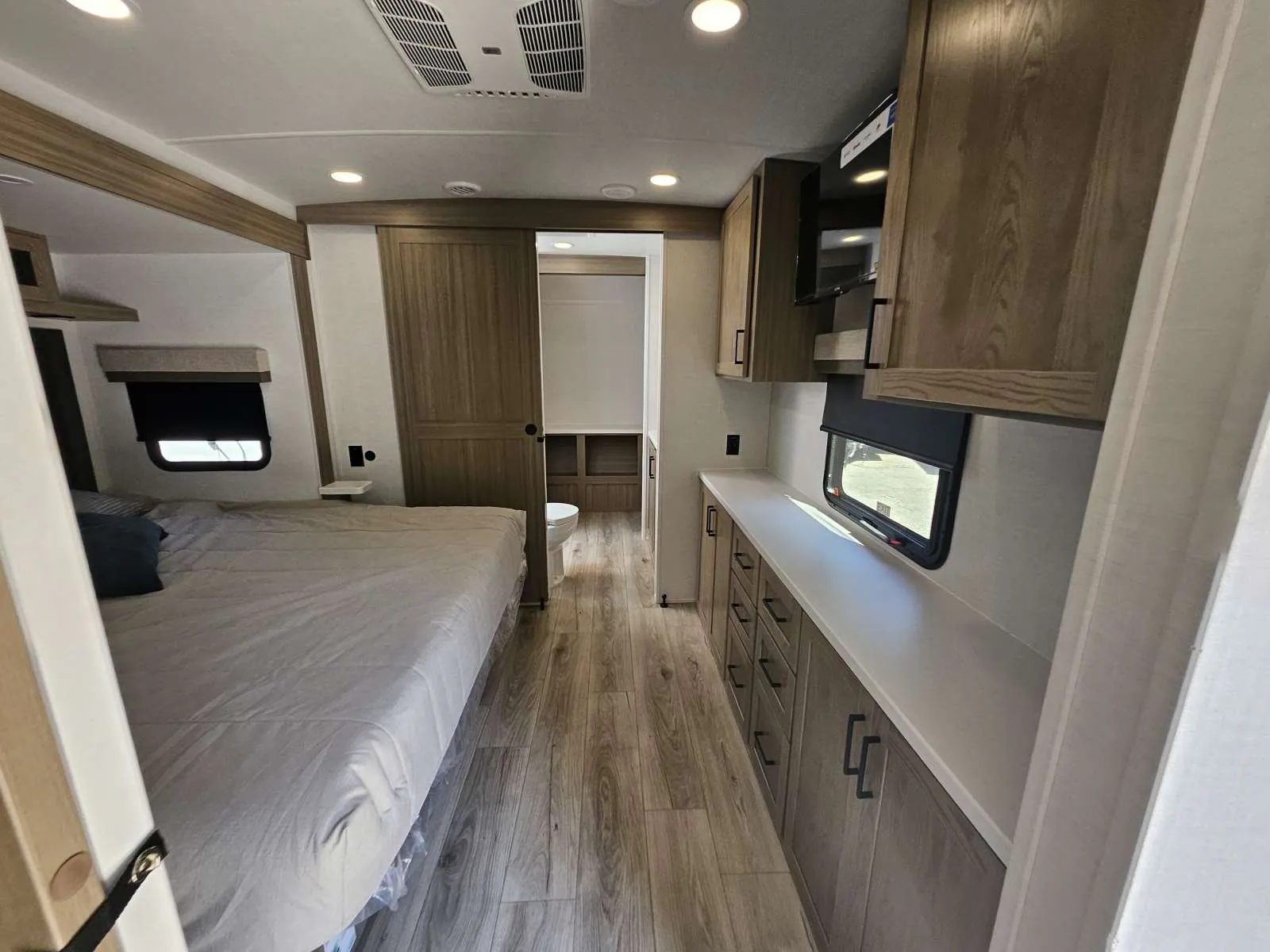 2027 Forest River Flagstaff Super Lite 27RKS — Photo 7