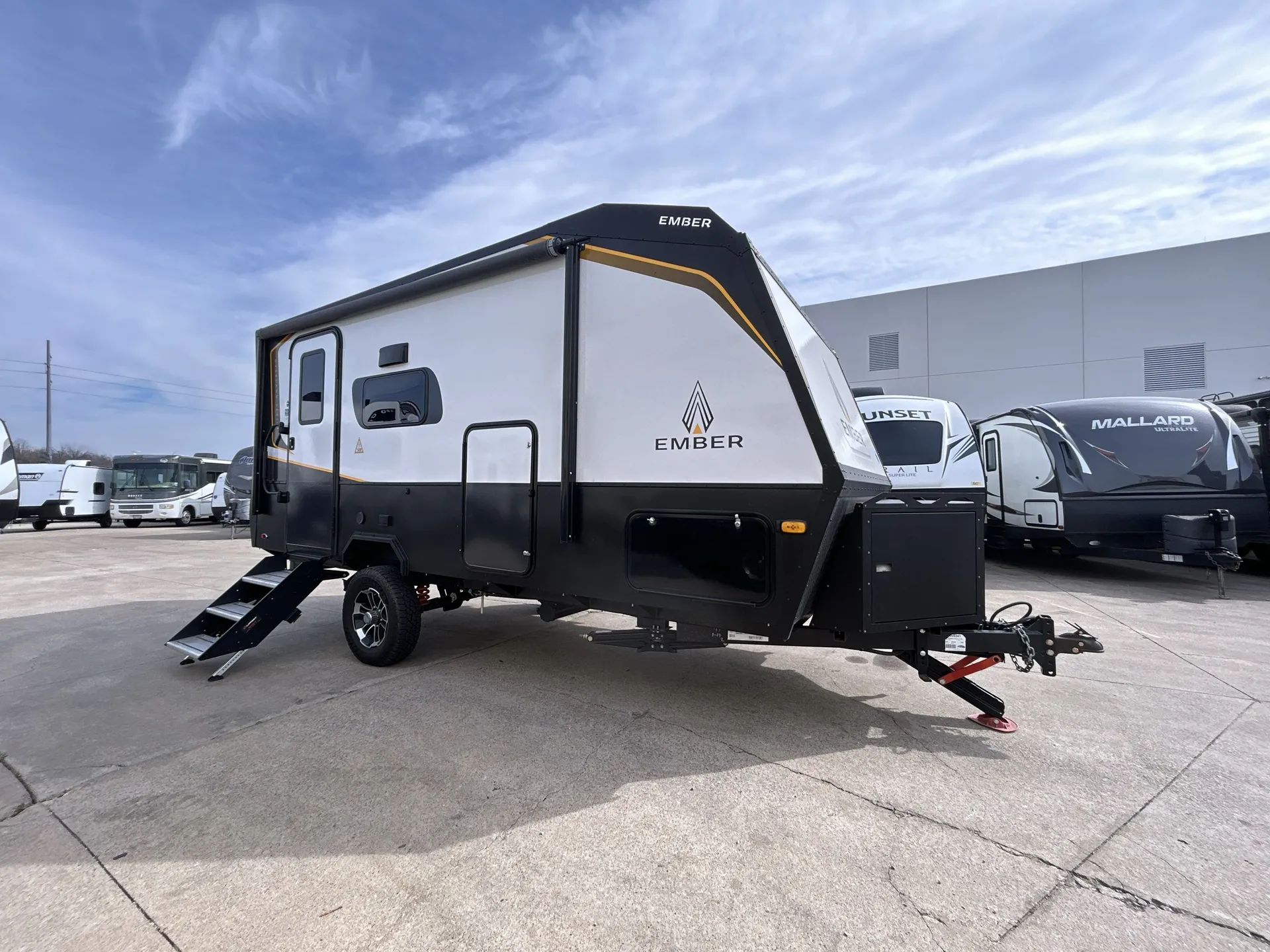 2022 Ember RV Overland 171FB - Photo 2