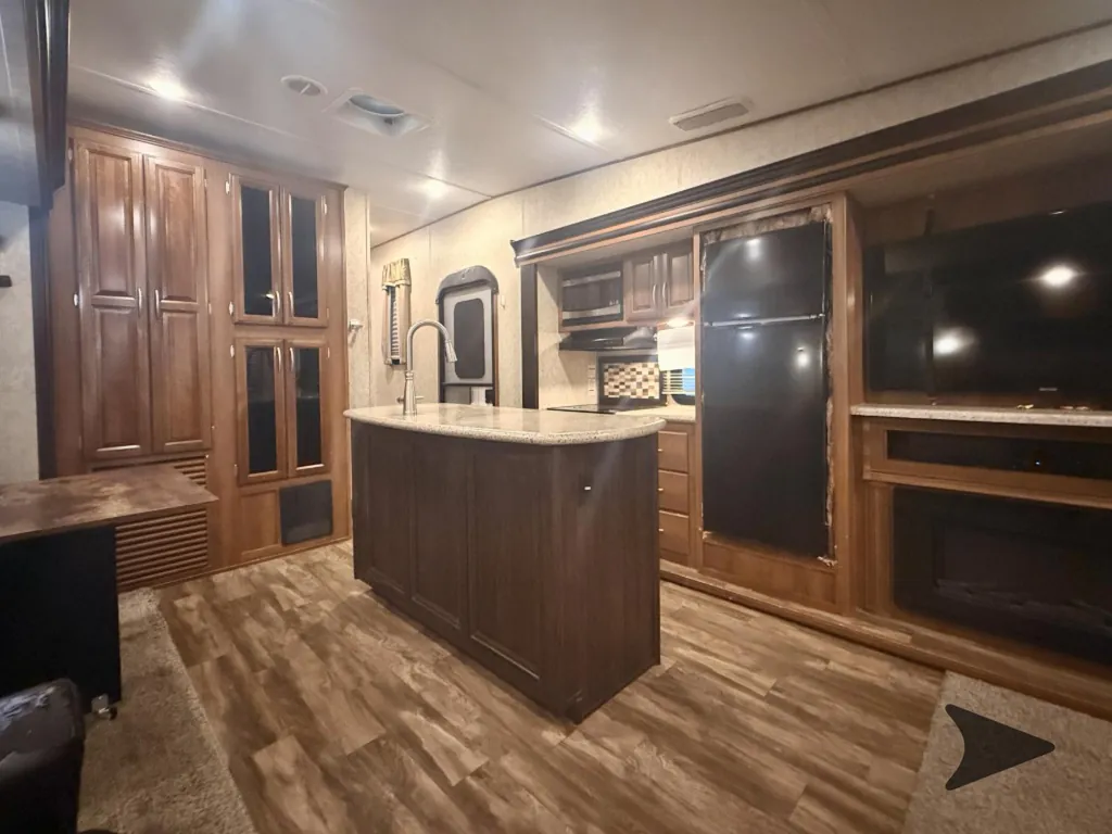 2017 Prime Time Crusader 295RST, Photos photo 18