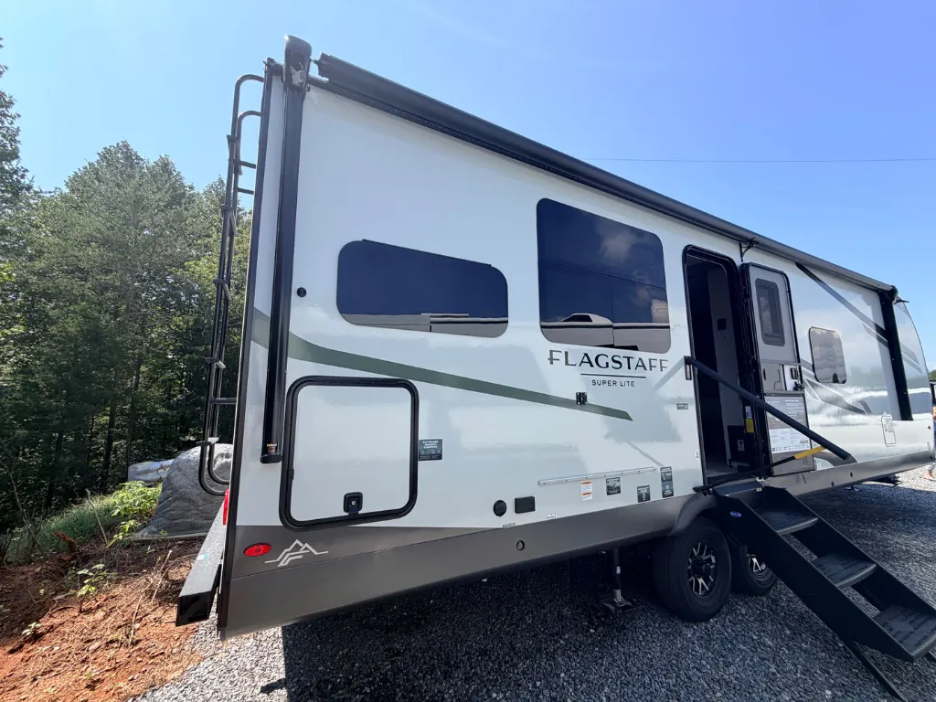 2027 Forest River Flagstaff Super Lite 27RKS — Photo 5