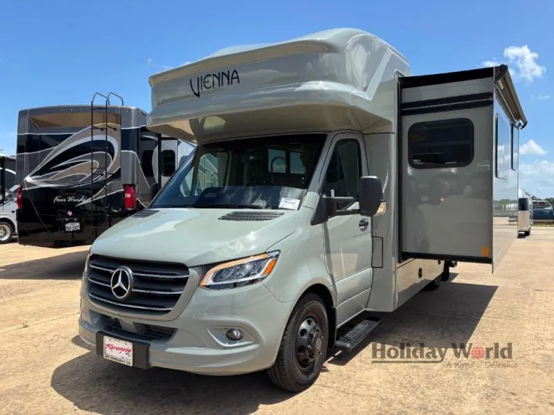 2026 Renegade RV Vienna 25RMC - Photo 4