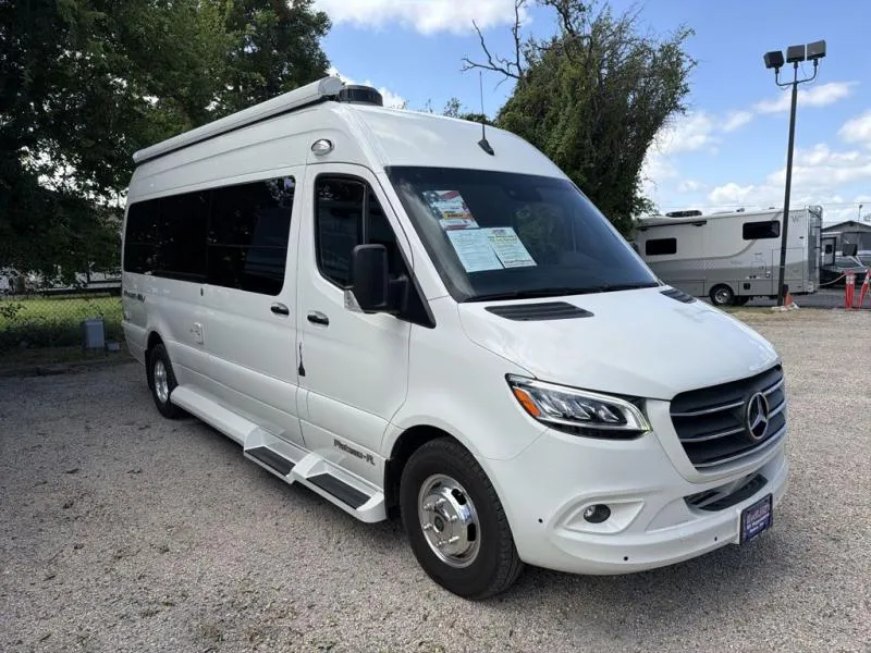 2021 Pleasure-Way Plateau FL - Photo 3