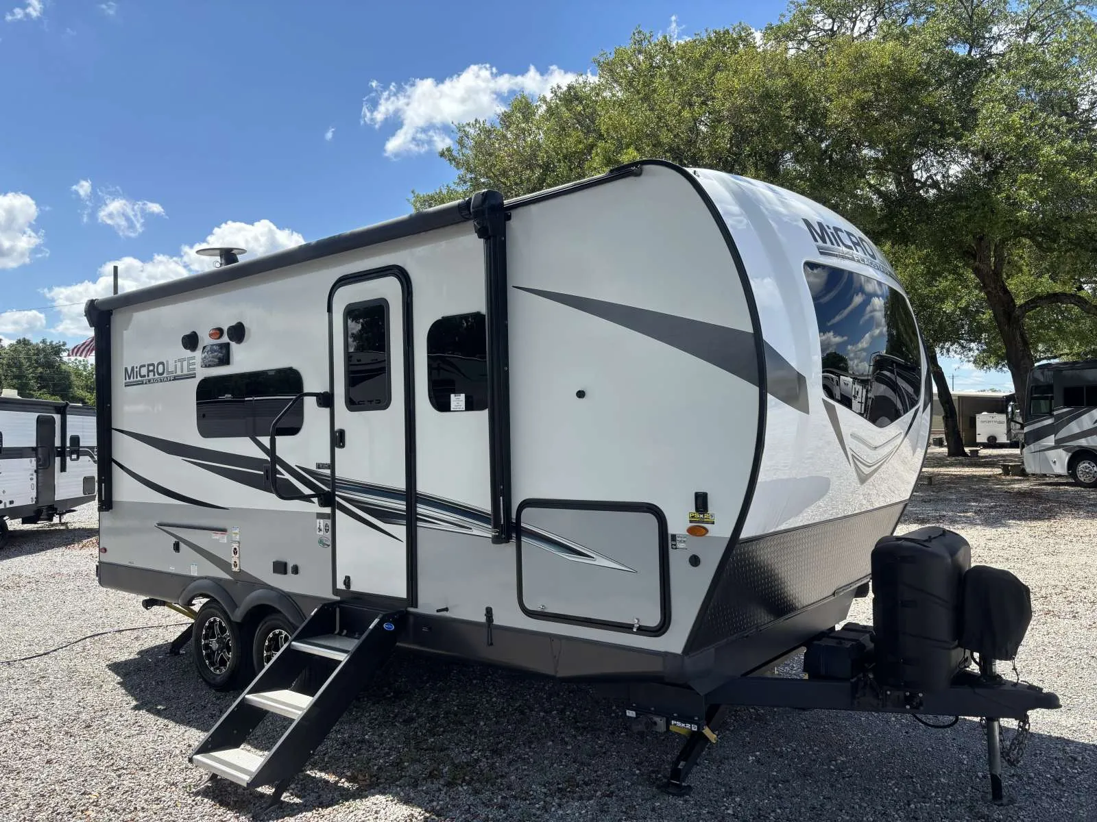 2022 FOREST RIVER MICRO LITE 21DS 21DS - Main photo