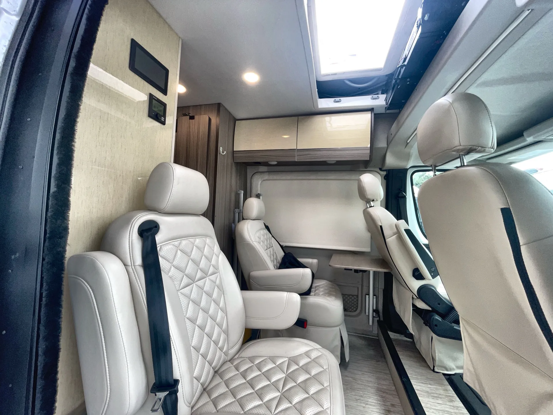 2024 Jayco Swift 20D — living area main