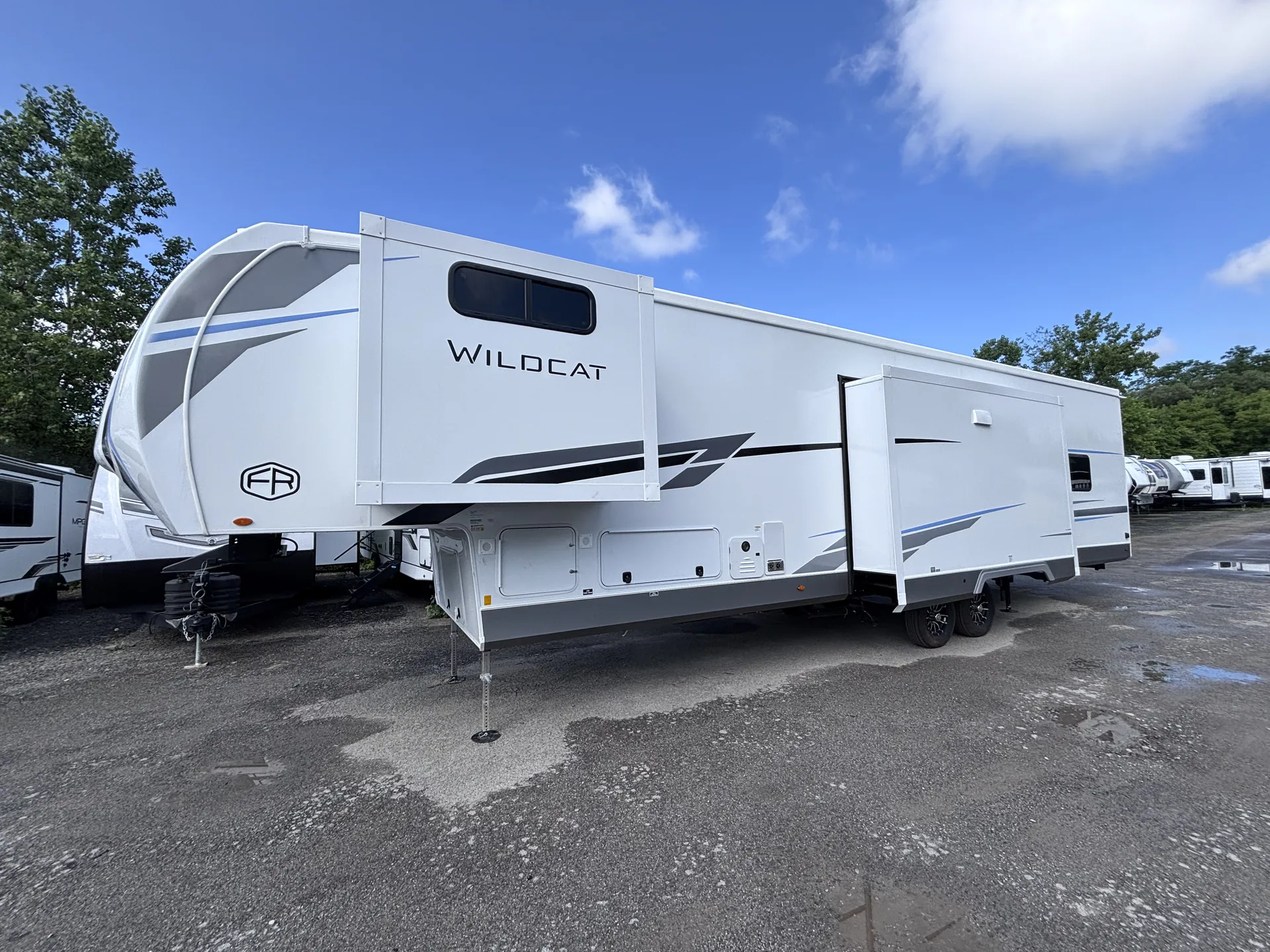 2026 Forest River Wildcat 34CRIB - Photo 3