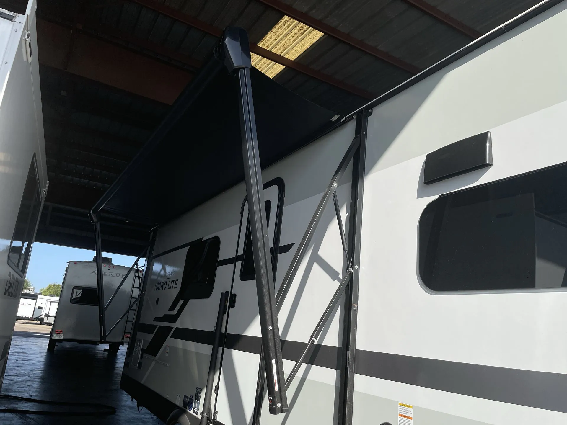 2027 Forest River Flagstaff Micro Lite 25MBR - Photo 4
