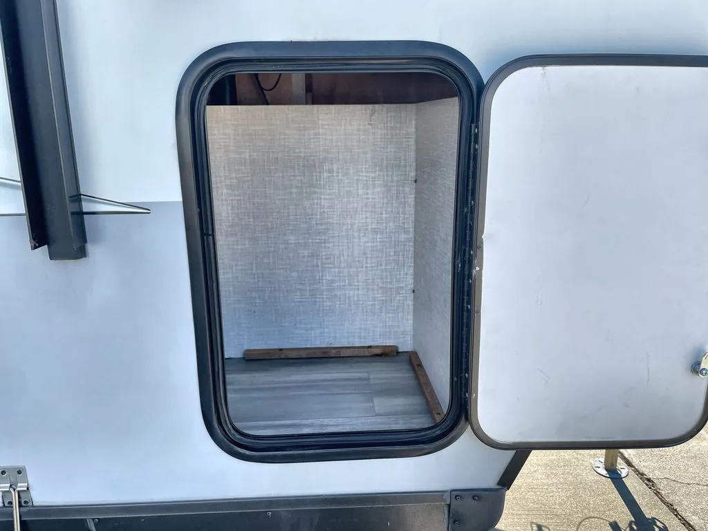 2021 Forest River Flagstaff Micro Lite 25FKS, Photos photo 5