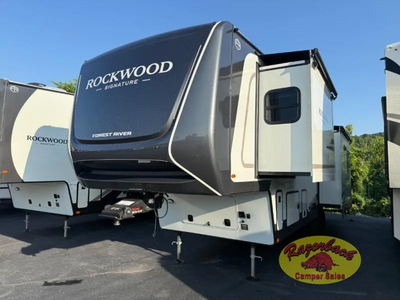 2027 Forest River Rockwood Signature 372RL - Photo 3