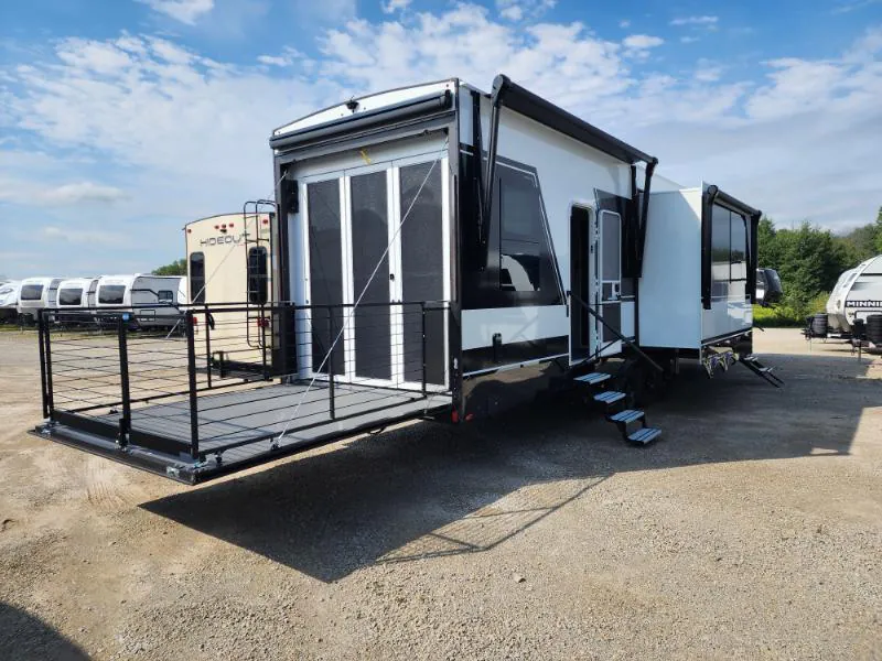 2026 Brinkley Model G 3970, Photos photo 5