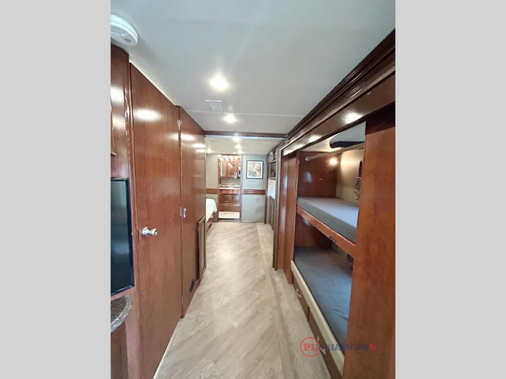 2018 Fleetwood Pace Arrow LXE 38N, Photos photo 15