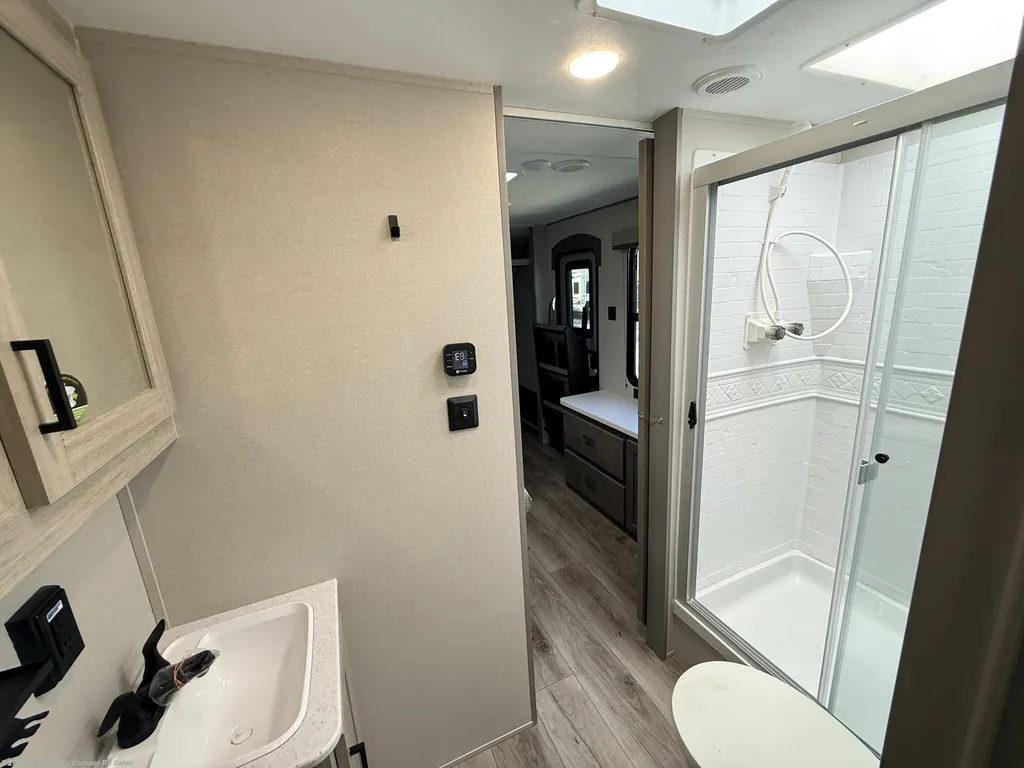 2026 Coachmen Catalina Legacy Edition 333DORM, Photos photo 30