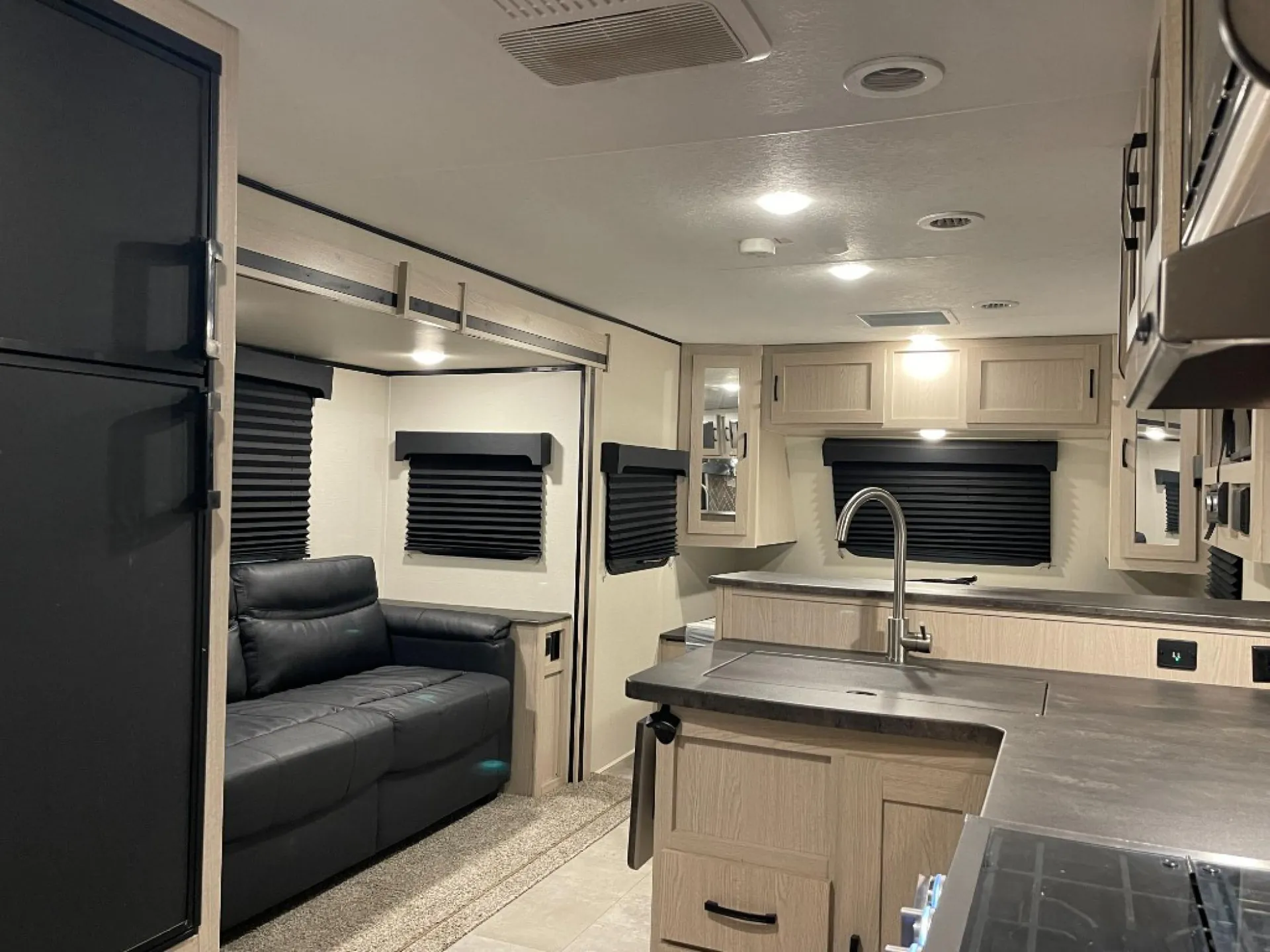 2022 Coachmen Apex Ultra-Lite 211RBS - Photo 4