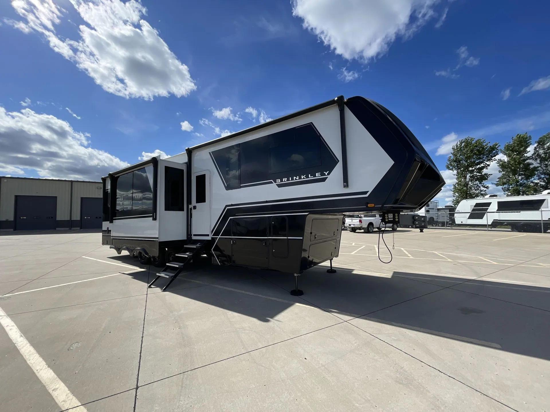 2024 Brinkley Model G 3500 - Photo 2