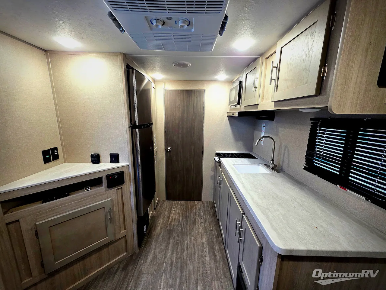 2023 Forest River Aurora Light 16RB - Photo 3