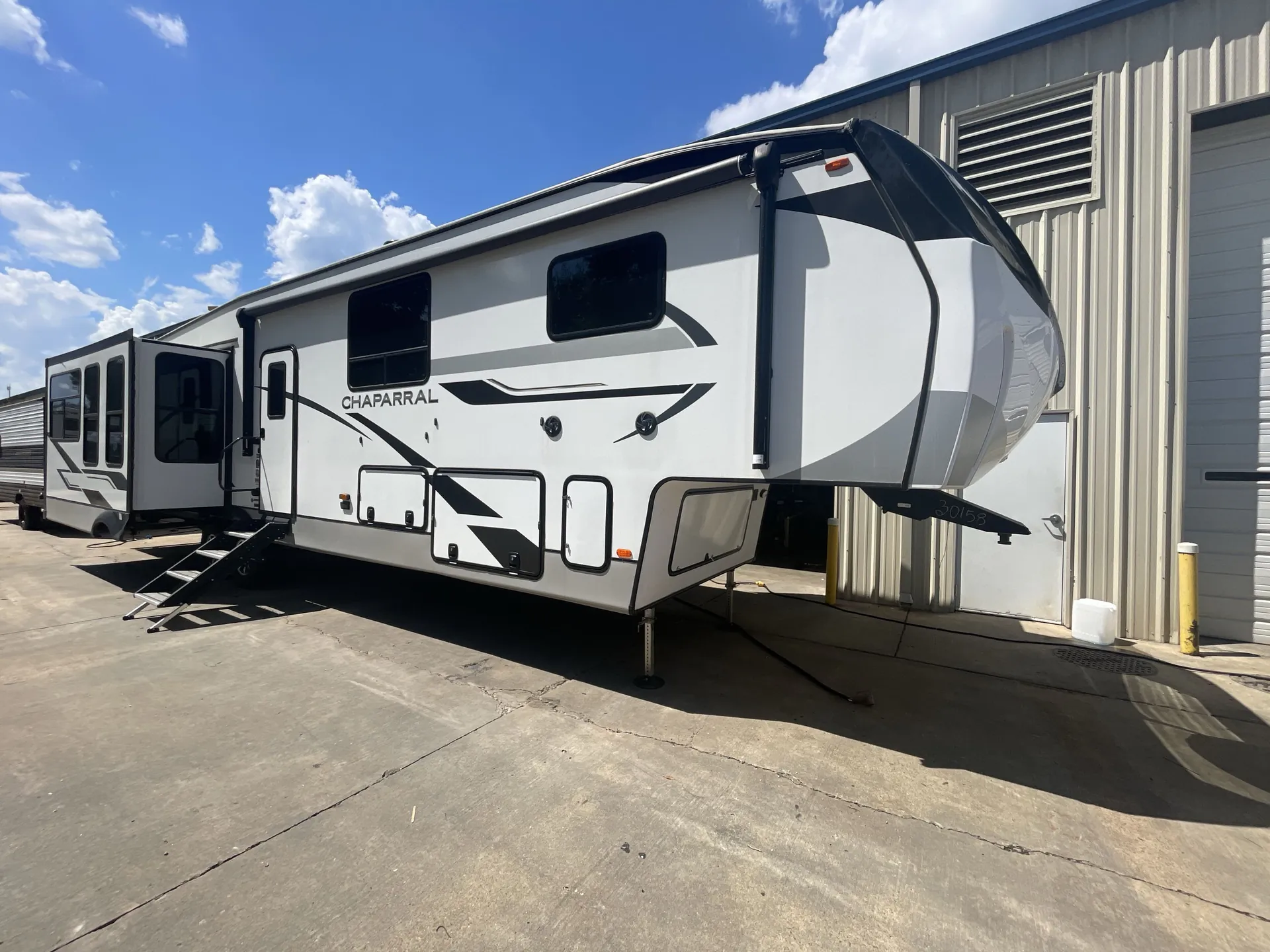 2023 Coachmen Chaparral 393MBX - Photo 2
