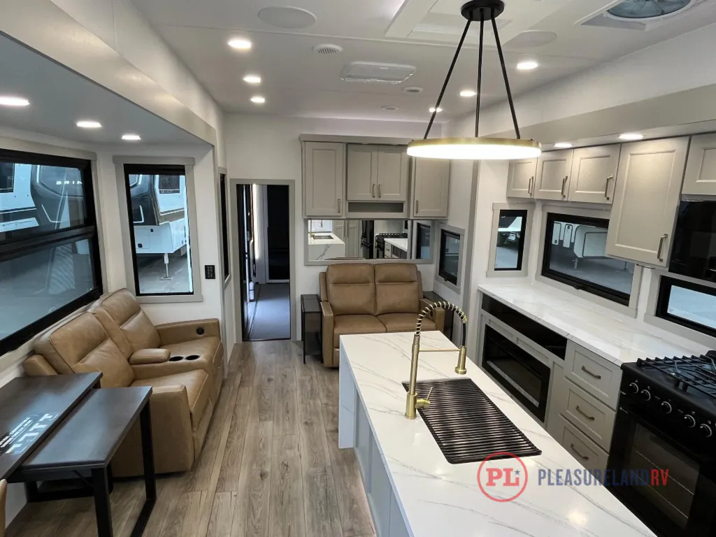 2026 Brinkley Model G 4100, Photos photo 17