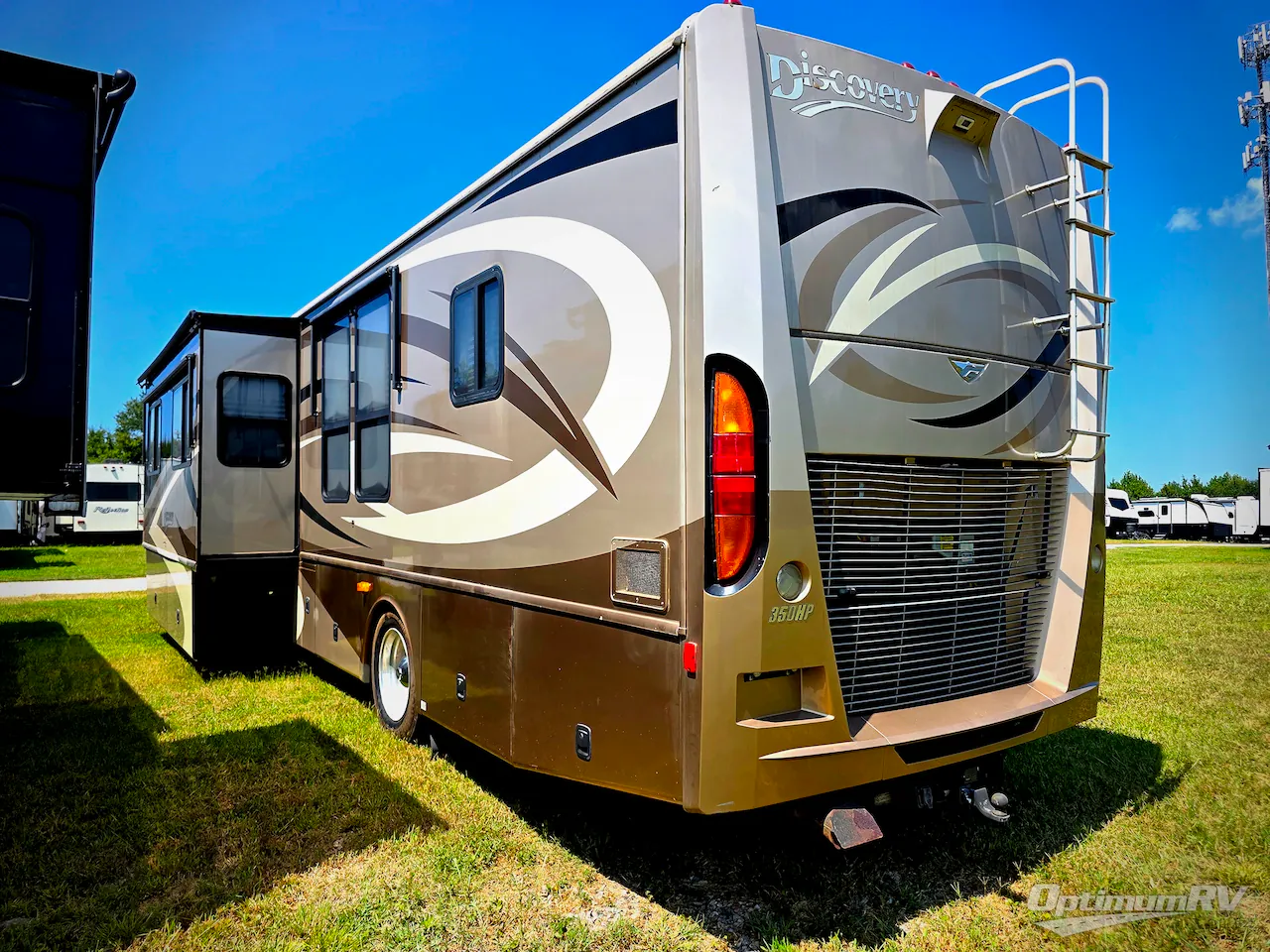2008 Fleetwood Discovery 40X - Photo 4