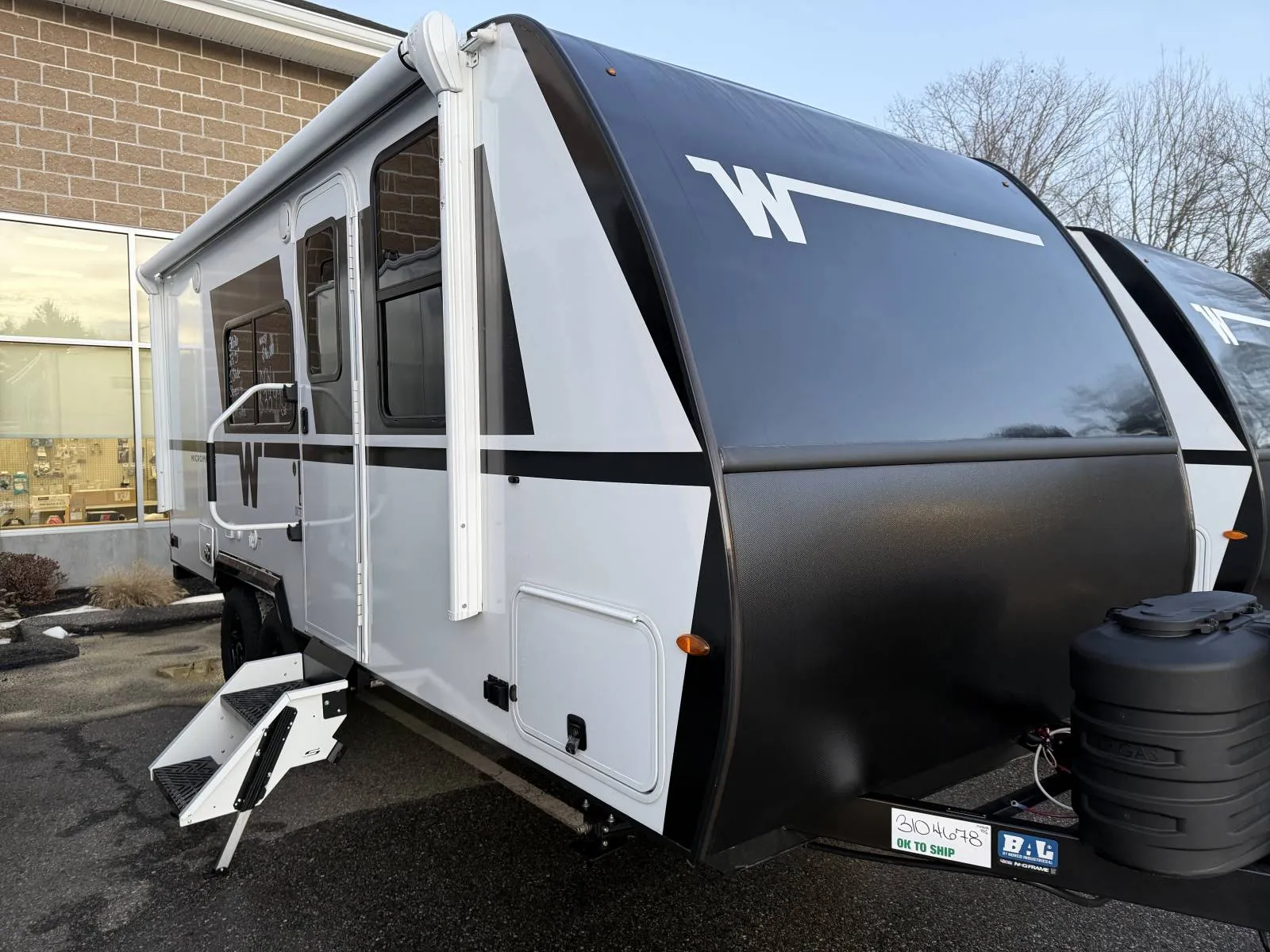 2026 Winnebago Micro Minnie 2108FBS - Photo 2