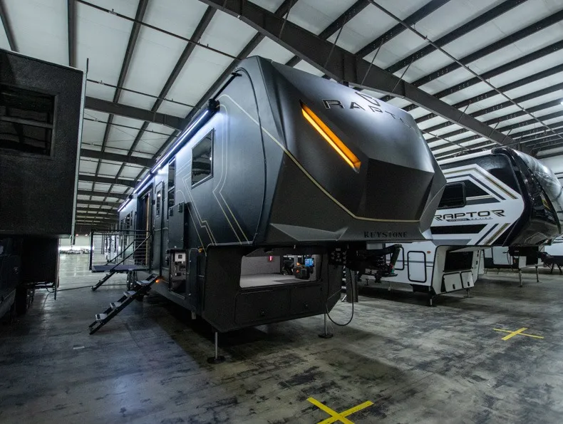 2026 Keystone Raptor 444 - Photo 2