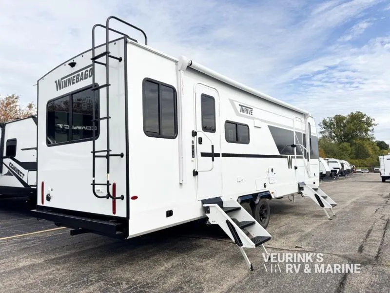 2026 Winnebago Thrive 25RLS - Photo 4