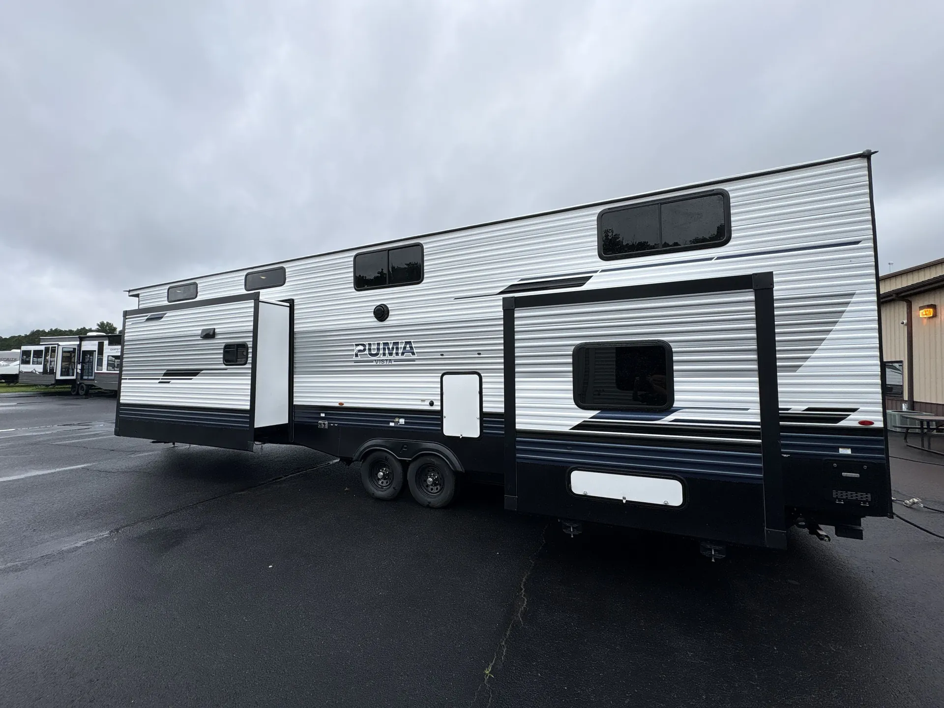 2027 Forest River Puma Vista 402LFT — off campside