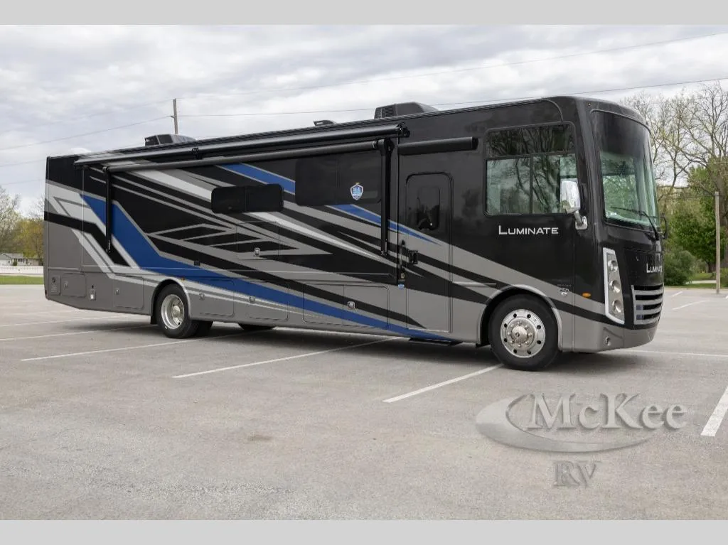 2027 Thor Motor Coach Luminate HH36 - Photo 2