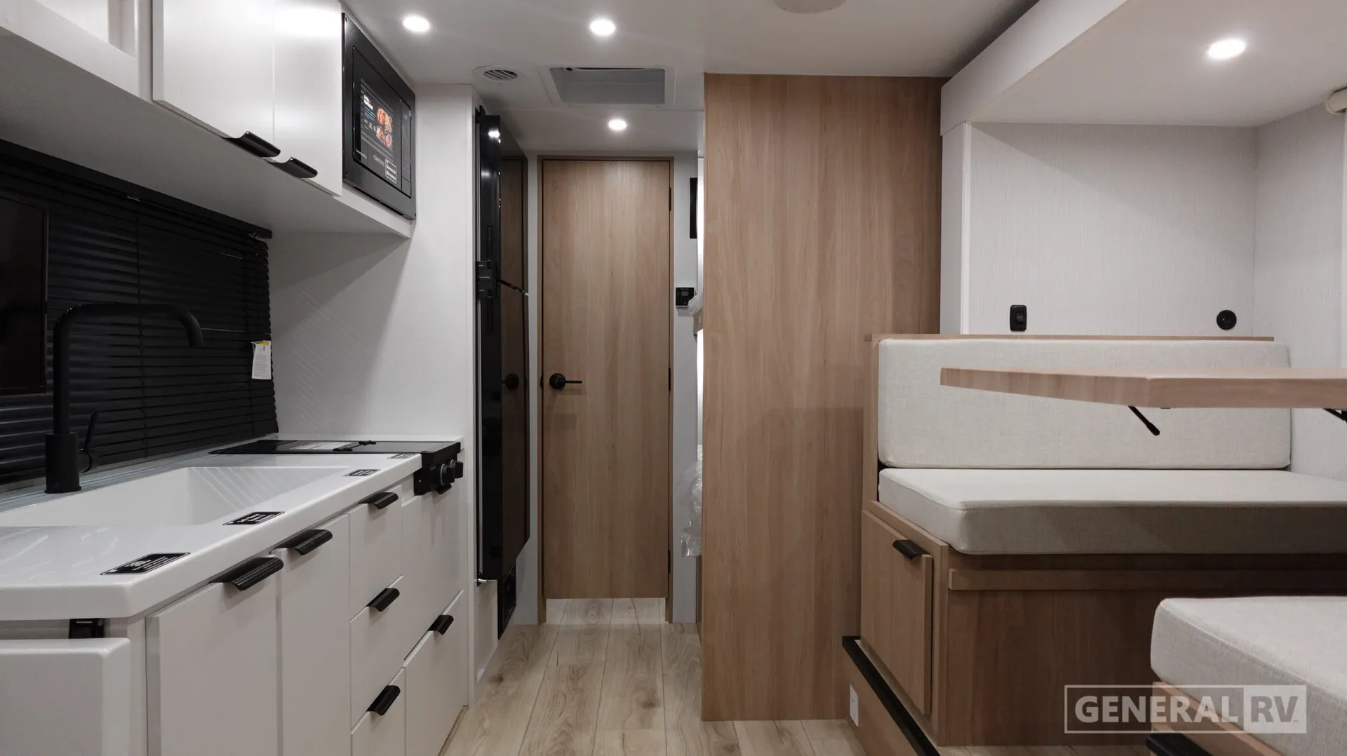2027 Winnebago Micro Minnie 2200MBH - Photo 3
