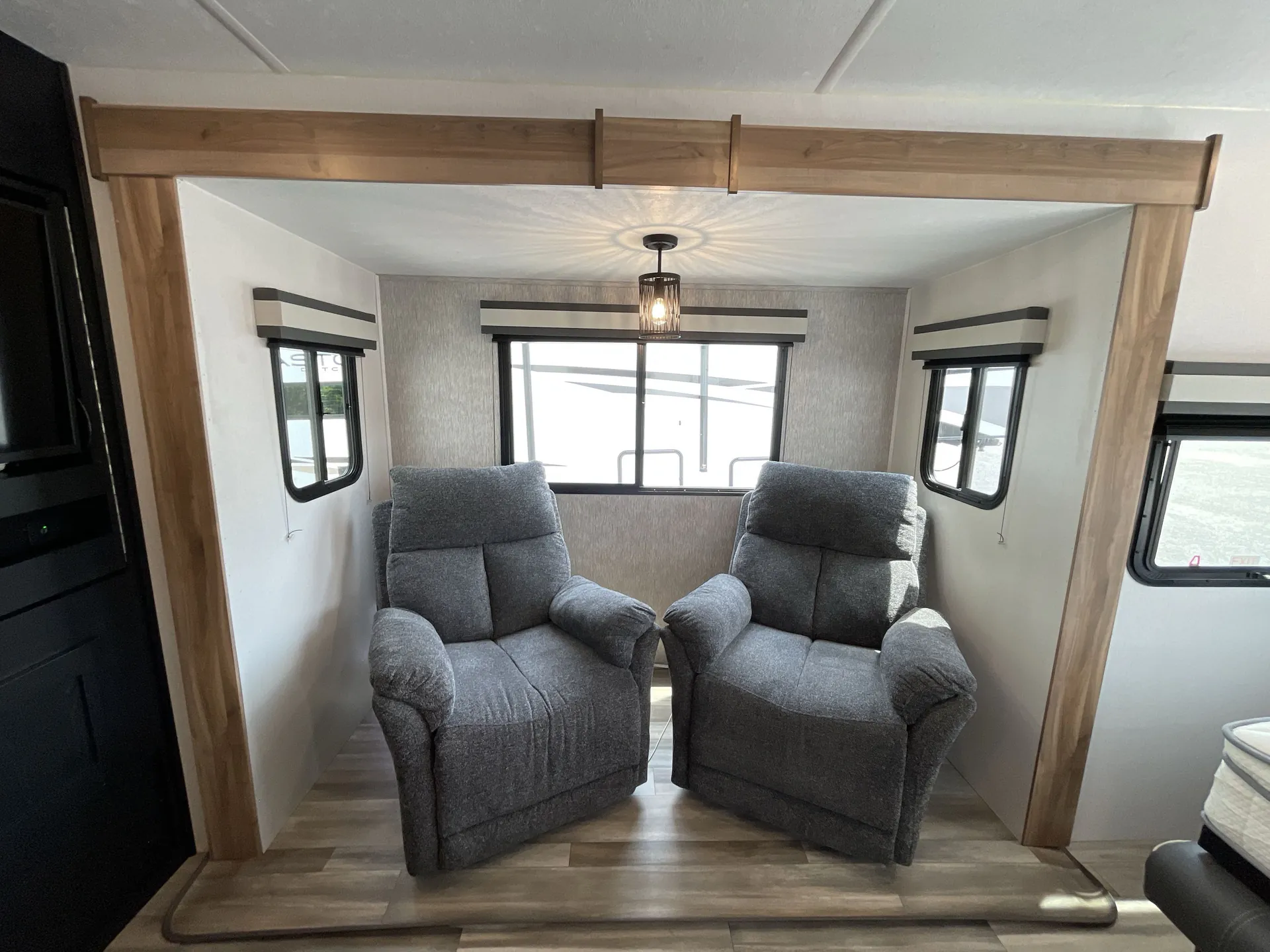 2023 Coachmen Freedom Express Ultra Lite 226RBS — living area main