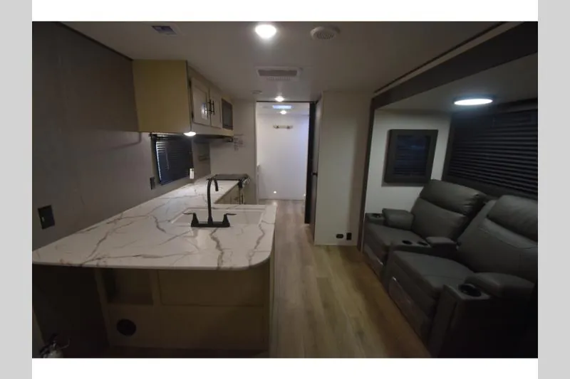 2026 Shasta RVs i-5 Edition 526RBS, Photos photo 18