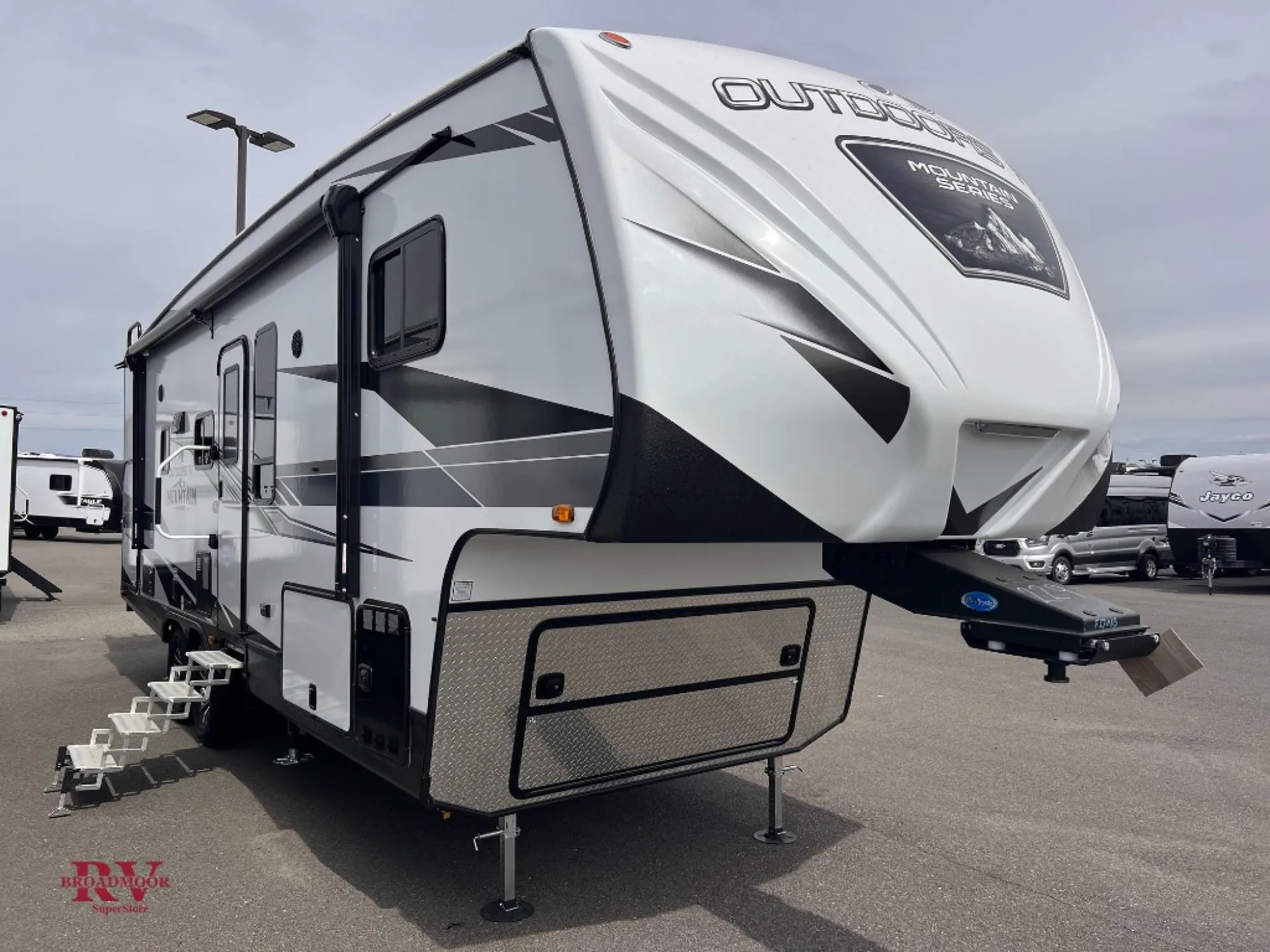 2026 Outdoors RV Glacier Peak Mountain Series F27MKS - Photo 2
